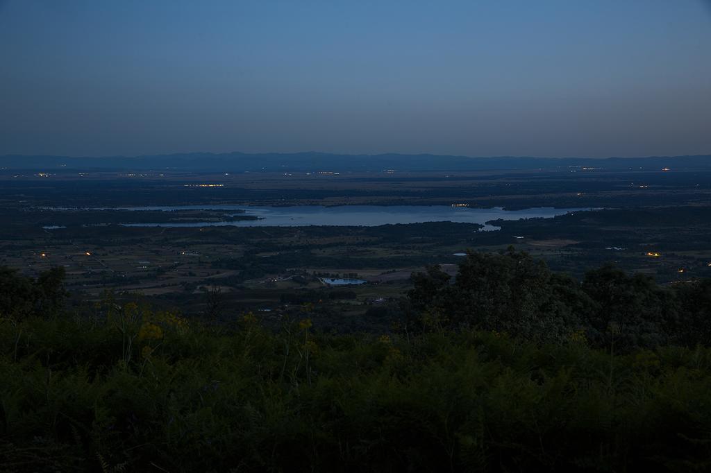 Hotel Nabia カンデレダ エクステリア 写真